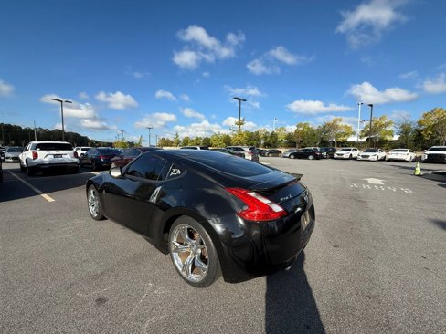Used 2010 Nissan 370Z Touring w/ Sport Pkg image 6