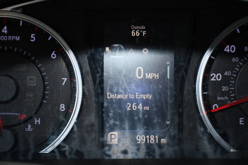 Used 2016 Toyota Camry SE image 30