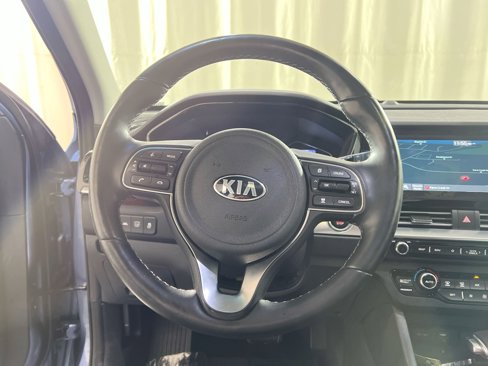 Used 2020 Kia Niro EX Premium image 23