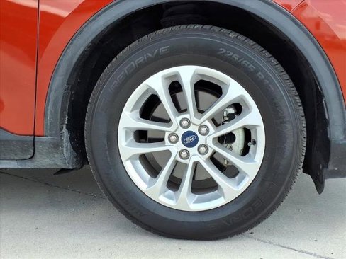 Used 2020 Ford Escape SE image 8