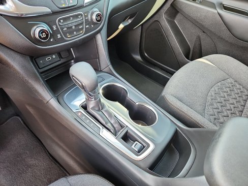 Used 2024 Chevrolet Equinox LT image 18