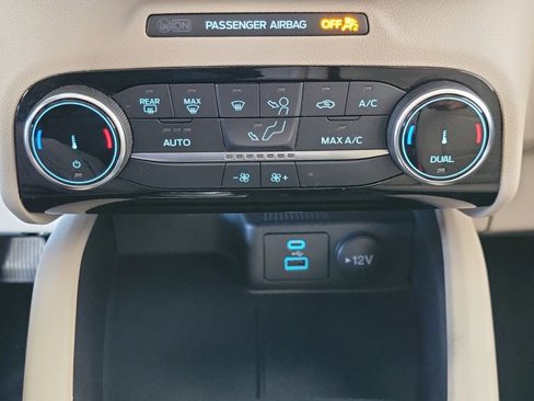 Used 2022 Ford Escape SE w/ Convenience Package image 8