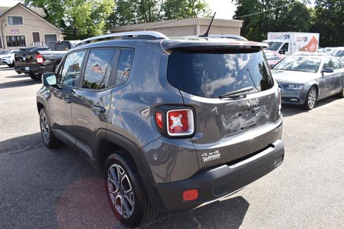 Used 2016 Jeep Renegade Limited image 6