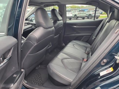Used 2019 Toyota Camry XLE image 25