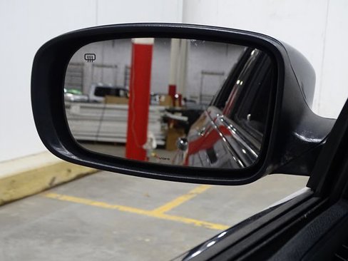 Used 2017 Chrysler 300 Limited image 31