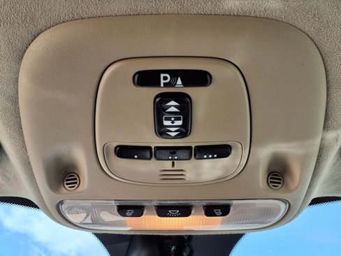 Used 2010 Jaguar XK Convertible image 22