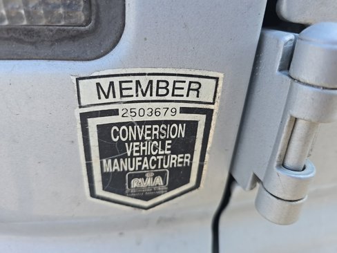 Used 1999 Ford E-150 and Econoline 150 image 5