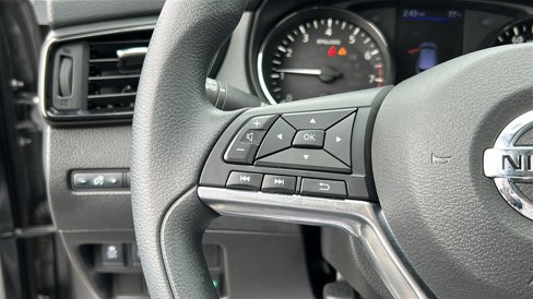 Used 2019 Nissan Rogue Sport SV image 13