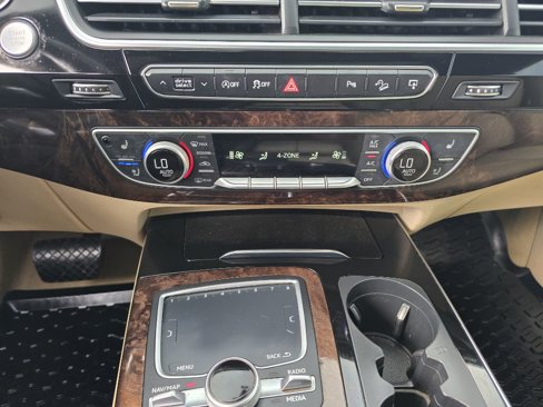 Used 2017 Audi Q7 3.0T Premium Plus image 21