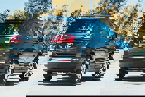 Used 2018 Chevrolet Equinox LS image 3