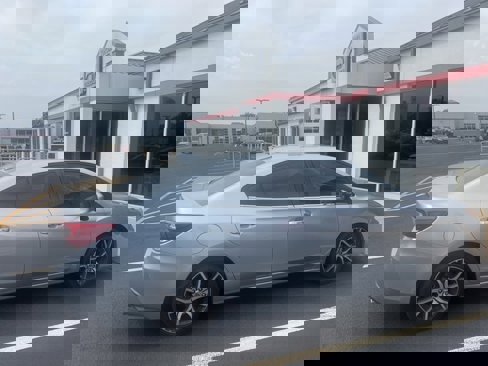 Used 2018 Subaru Impreza 2.0i Limited image 3
