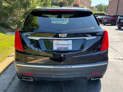 Used 2017 Cadillac XT5 Luxury w/ Driver Awareness Package image 9