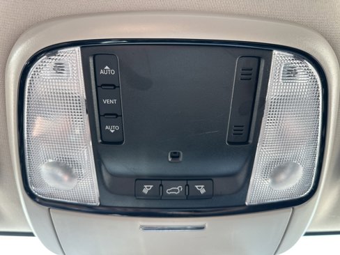 Used 2021 Dodge Durango SXT image 73
