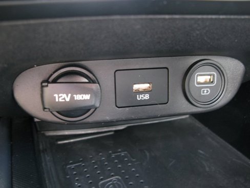 Used 2022 Hyundai Elantra SEL w/ Convenience + Premium Package image 21