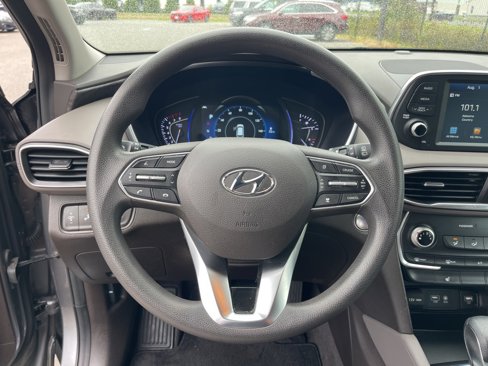 Used 2019 Hyundai Santa Fe SEL image 16