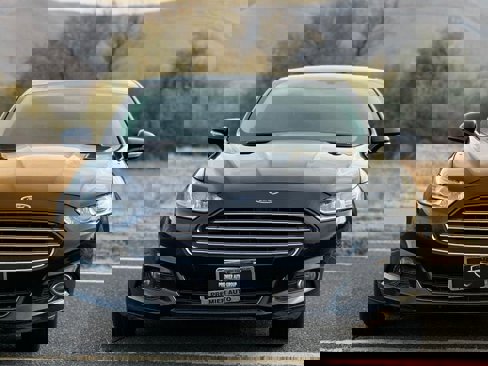 Used 2014 Ford Fusion Titanium image 3