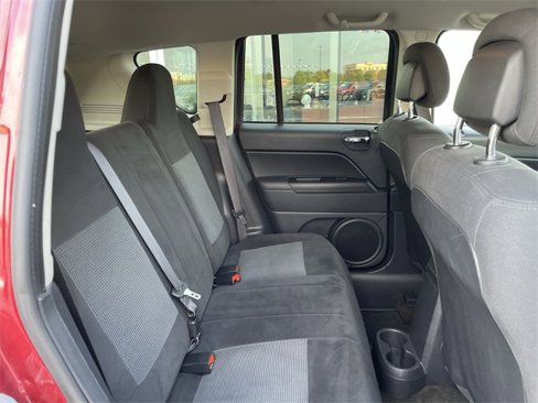 Used 2017 Jeep Compass Sport w/ Power Value Group image 15