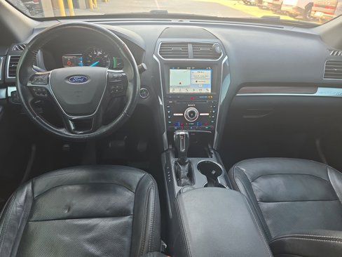 Used 2018 Ford Explorer Limited image 13