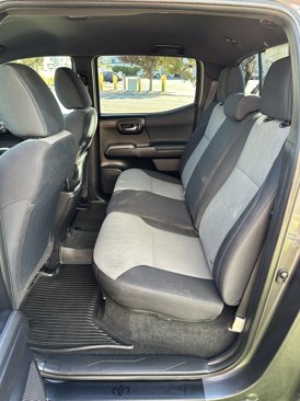 Used 2021 Toyota Tacoma TRD Off-Road w/ Technology Package image 20