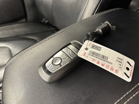 Used 2019 Ford Edge Titanium w/ Equipment Group 301A image 30