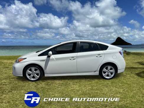 Used 2015 Toyota Prius Four image 3
