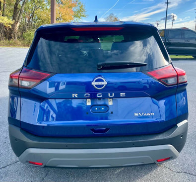 Used 2023 Nissan Rogue SV image 7