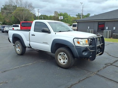 Used 2010 Toyota Tacoma 4x4 Regular Cab image 1