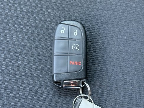 Used 2022 Jeep Compass Trailhawk w/ Trailhawk Convenience Group image 29