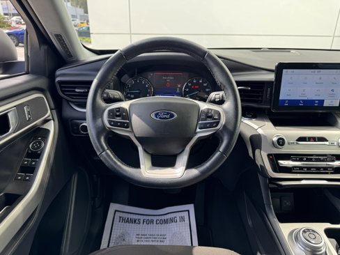 Used 2022 Ford Explorer XLT image 15