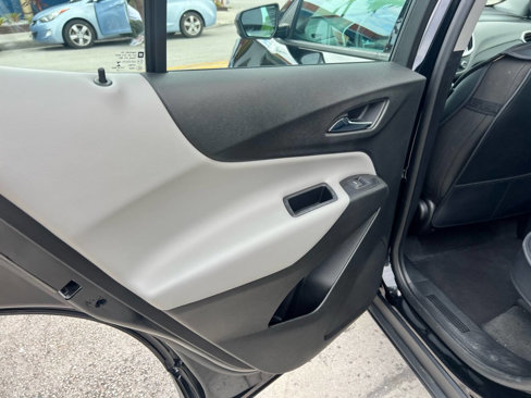 Used 2018 Chevrolet Equinox LS image 14