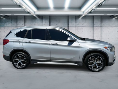 Used 2018 BMW X1 xDrive28i w/ Convenience Package image 3