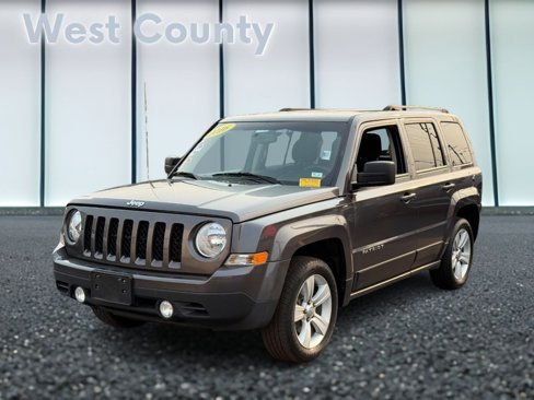 Used 2016 Jeep Patriot Latitude image 9