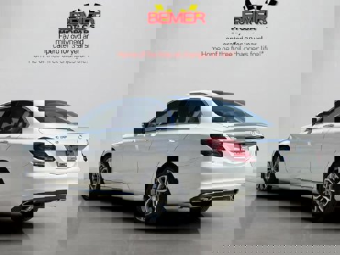Used 2016 Mercedes-Benz C 300 4MATIC Sedan image 3