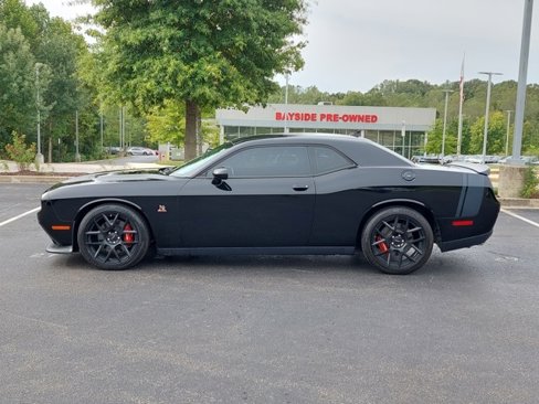Used 2015 Dodge Challenger R/T Scat Pack w/ Scat Pack Appearance Package image 10