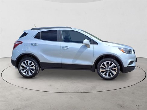Used 2022 Buick Encore Preferred w/ Safety Package image 4