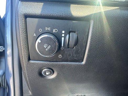 Used 2019 Jeep Grand Cherokee Limited w/ Luxury Group II image 16