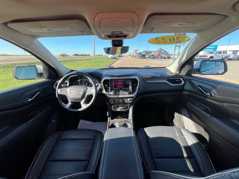 Used 2022 GMC Acadia Denali w/ Denali Technology Package image 15