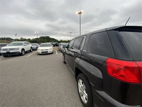 Used 2016 GMC Terrain SLE image 8