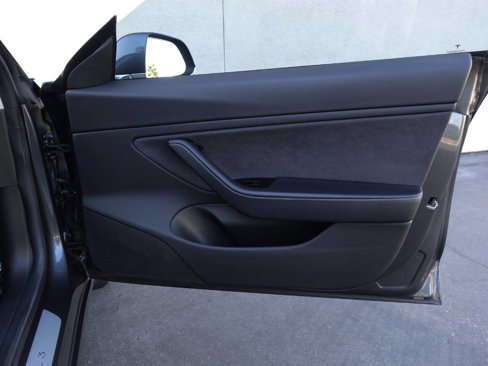 Used 2018 Tesla Model 3 Long Range image 26