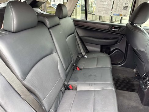 Used 2016 Subaru Outback 2.5i Limited image 9