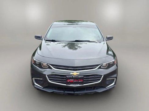 Used 2018 Chevrolet Malibu LS image 2