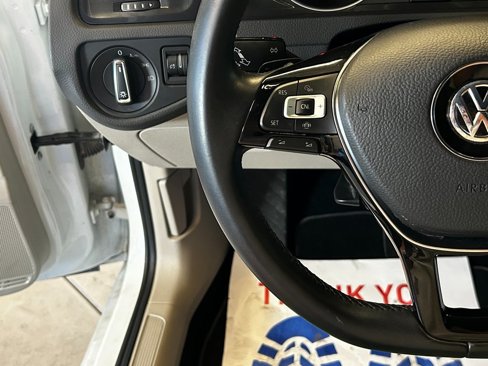 Used 2019 Volkswagen Golf S image 10