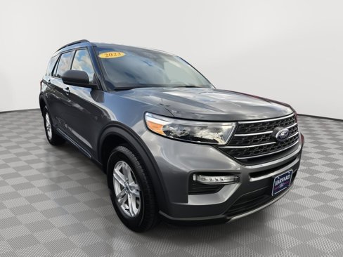 Used 2023 Ford Explorer XLT w/ Equipment Group 202A image 1