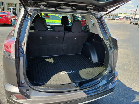 Used 2017 Toyota RAV4 XLE image 10