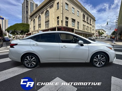 Used 2023 Nissan Versa SV image 9