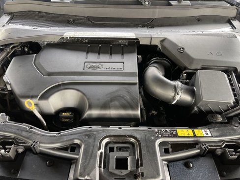 Used 2020 Land Rover Discovery Sport SE R-Dynamic image 31