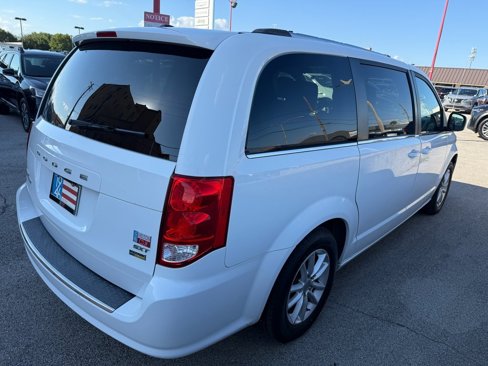 Used 2019 Dodge Grand Caravan SXT image 17