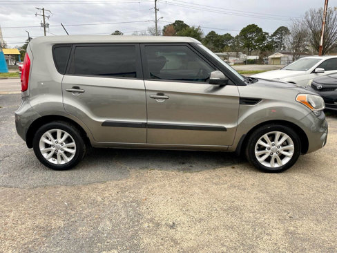 Used 2013 Kia Soul + image 7