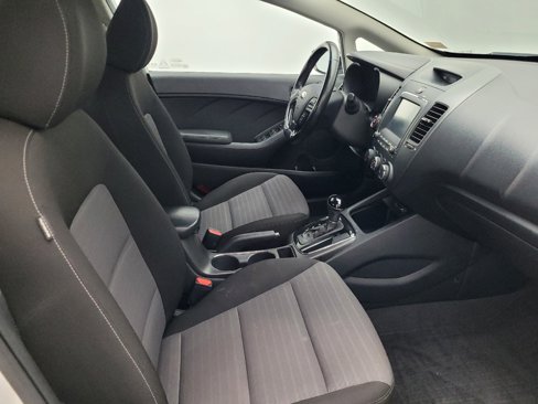 Used 2017 Kia Forte S w/ S Technology Package image 21
