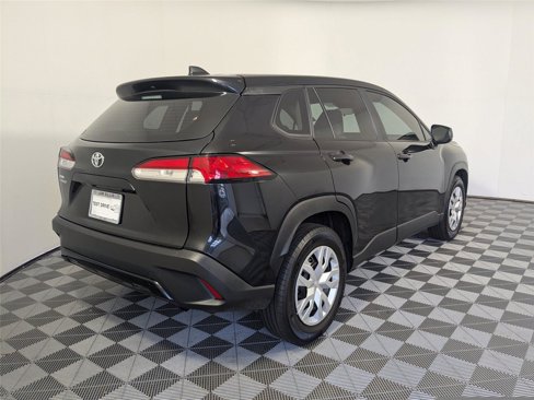 Certified 2023 Toyota Corolla Cross L image 22